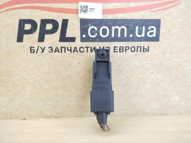 CHRYSLER 05033351AA Реле свечей накала в наличии Черкассы