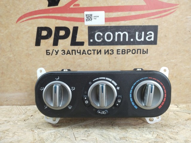 Блок управления печкой 05058299AE CHRYSLER