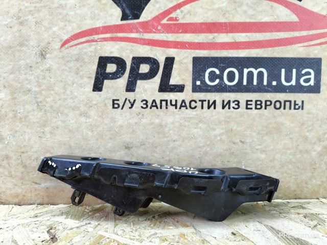 CHRYSLER 05182596AC Кронштейн бампера переднего правый в наличии Украина