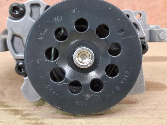 05L115103F VAG Масляный насос купить в Тернополь