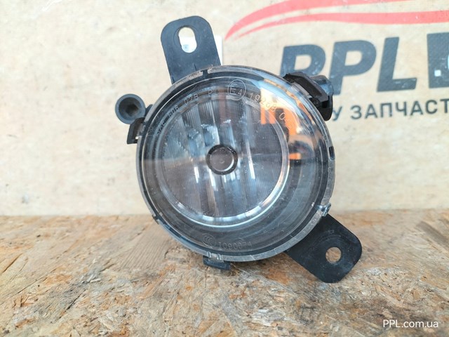 Фара противотуманная, правая 13253626 GM