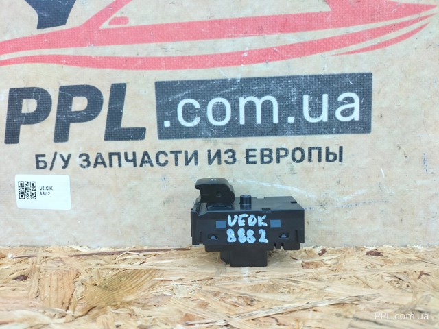 GM 13408450 Кнопочный блок управления стеклоподъемником задний в наличии Павлоград