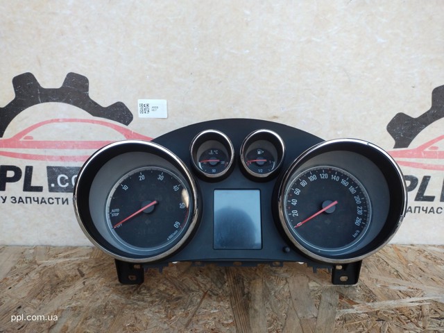 Щиток приборов 13460582 GM
