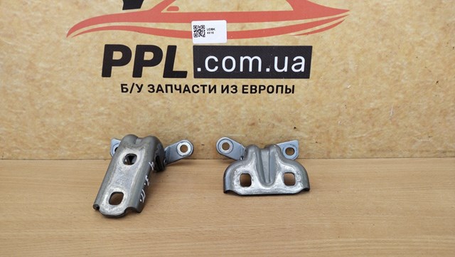 13501714 GM Петля двери задней (распашной) правая верхняя купить в Тернополь