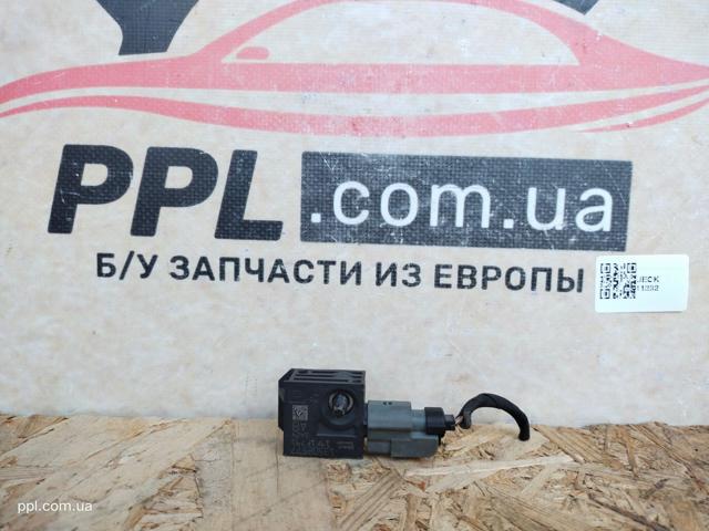 Датчик подушки безопасности 13502577 GM