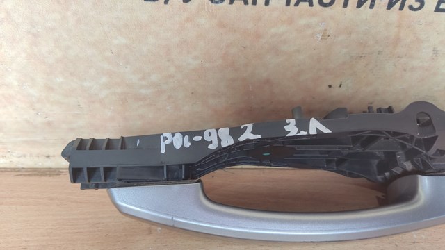 Держатель наружной ручки двери, задней левой 13503893 GM