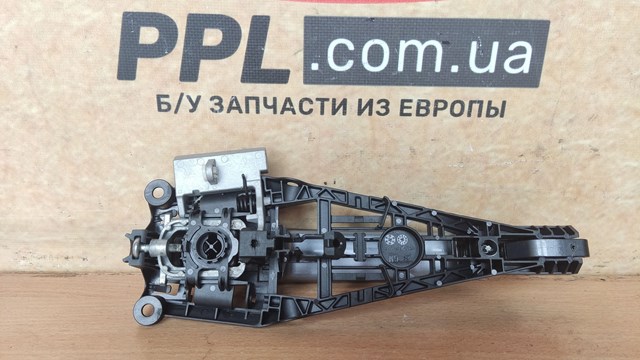 GM 13503893 Держатель наружной ручки двери задней левой в наличии Винница