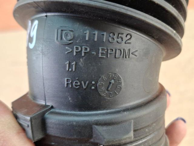RENAULT 165750995R Выпускной патрубок воздушного фильтра в наличии Тернополь