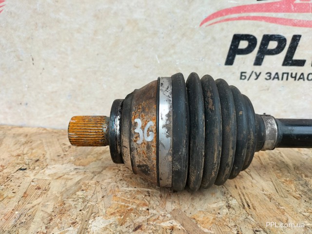 VAG 1K0407271LB Полуось (привод) передняя левая в наличии Ужгород
