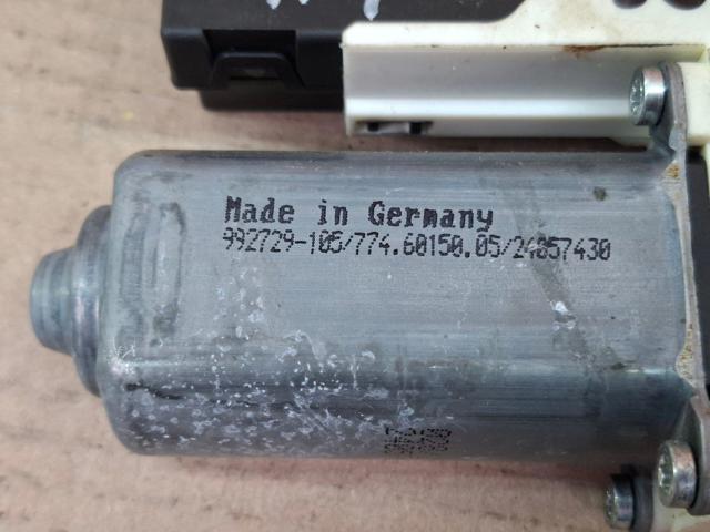 VAG 1K0959702P Мотор стеклоподъемника двери передней правой в наличии Харьков