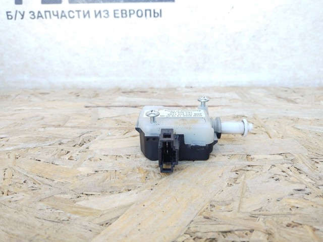 1K5810773A VAG Замок открывания лючка бензобака купить в Чернигов