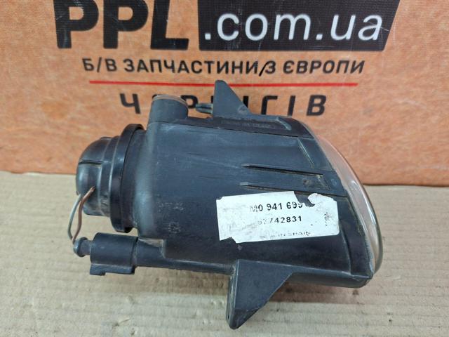 Фара противотуманная, правая 1M0941699 VAG
