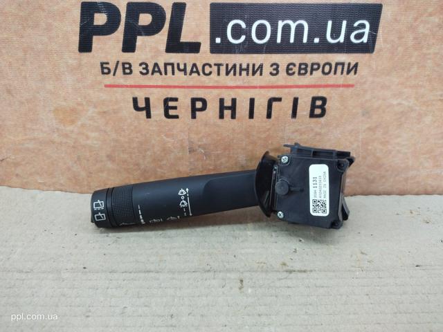 Переключатель подрулевой, правый 20941131 GM