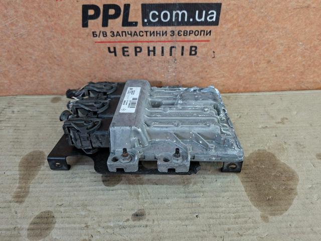 237106691R Модуль управления (ЭБУ) двигателем купить Ирпень