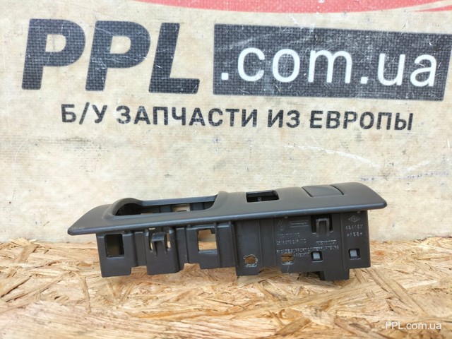 251637324R RENAULT купить в Николаев