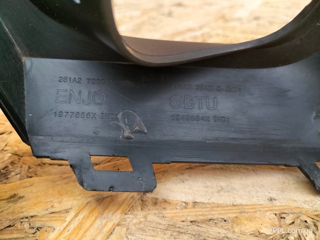 RENAULT 261A27239R Ободок (окантовка) фары противотуманной правой в наличии Тернополь