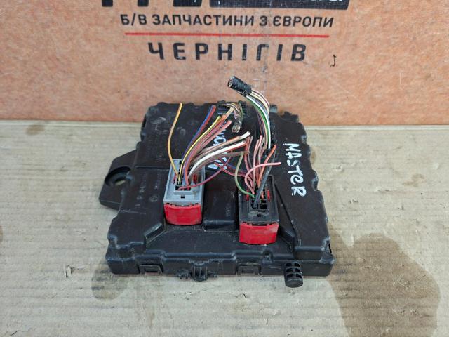 RENAULT 284B18927R Блок комфорта в наличии Киев