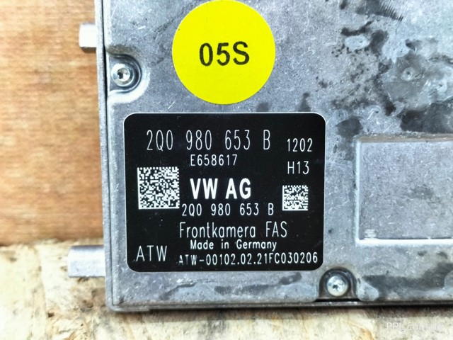 2Q0980653B VAG Камера заднего вида купить в Харьков