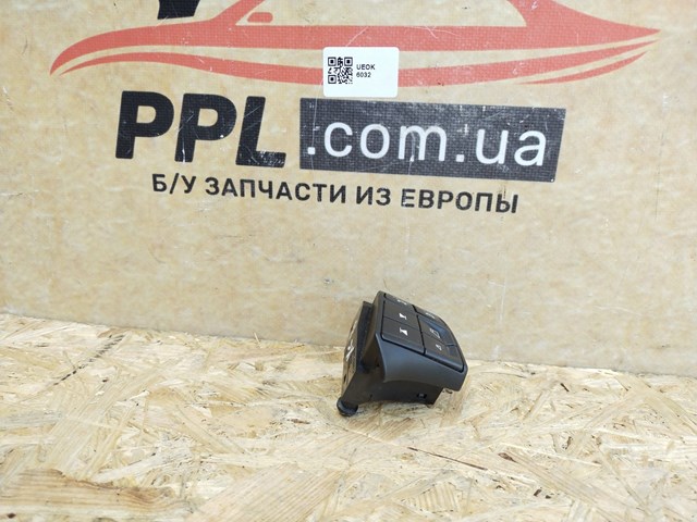 30739640 VOLVO Блок кнопочных переключателей рулевого колеса купить в Каменское