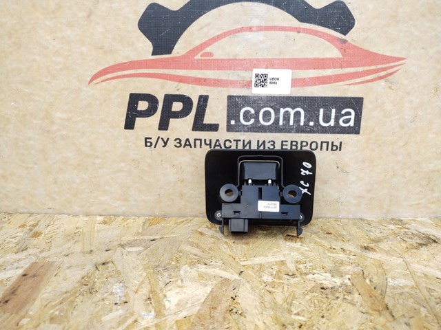 30773539 VOLVO Клавиша электромеханического стояночного тормоза купить в Ровно
