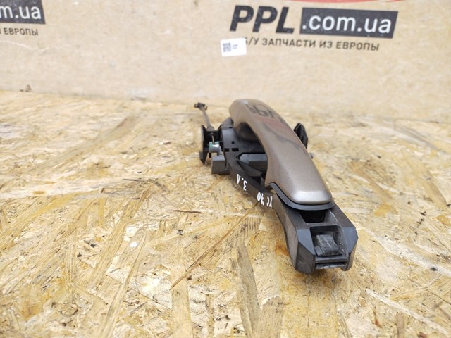 VOLVO 30784202 Держатель наружной ручки двери задней левой в наличии Житомир