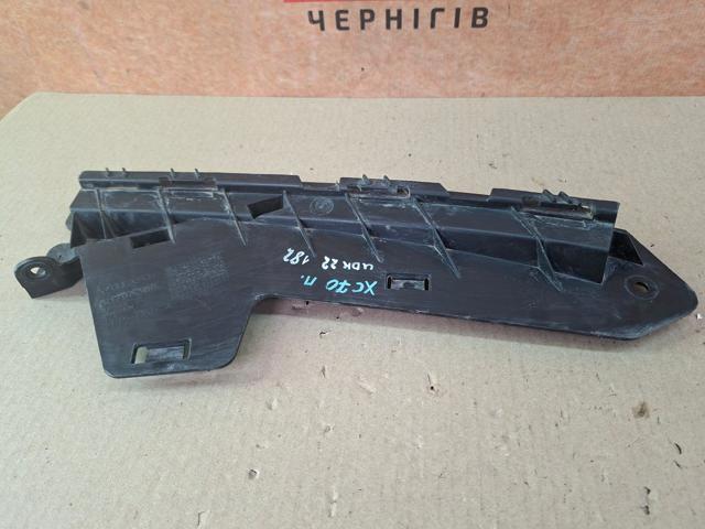 VOLVO 30796388 Кронштейн бампера переднего правый в наличии Каменское