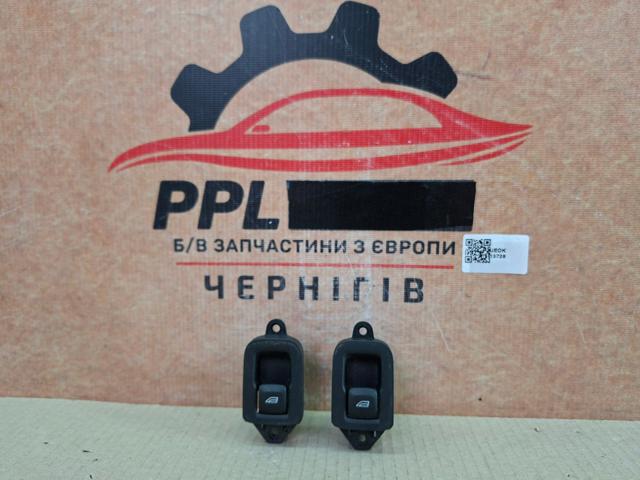 VOLVO 31272013 Кнопка подъемника заднего стекла в наличии Ровно