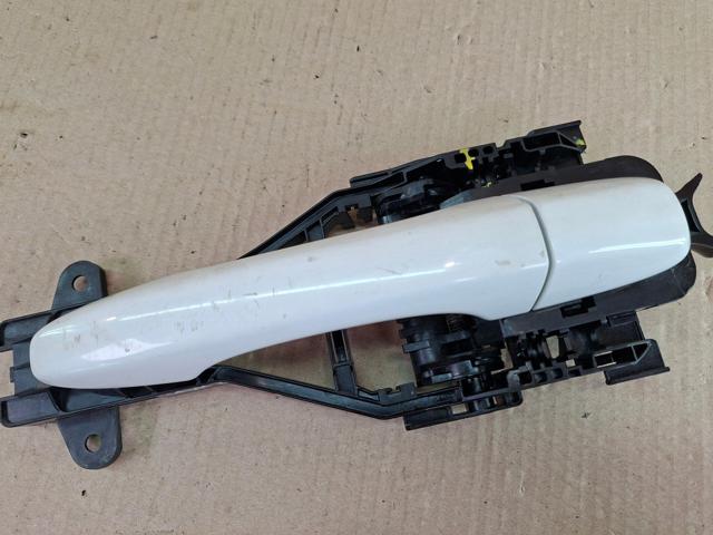 VOLVO 31276166 Держатель наружной ручки двери передней правой в наличии Сумы