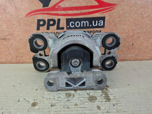 Левая подушка двигателя 31316876 VOLVO