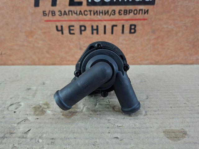 VOLVO 31332380 Помпа водяная (насос) охлаждения, дополнительный электрический в наличии Днепр