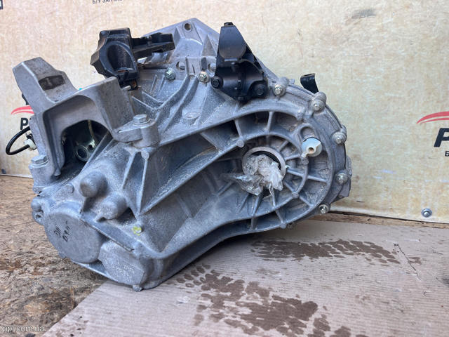 320103891R RENAULT КПП купить в Павлоград