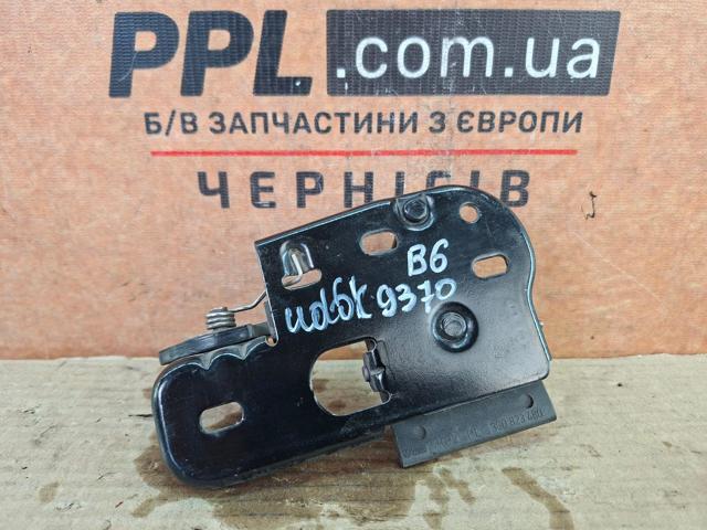 3C0823480 Стояк-крюк замка капота купить Днепр
