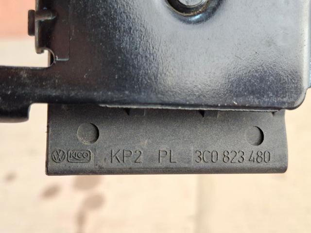 VAG 3C0823480 Стояк-крюк замка капота в наличии Сумы