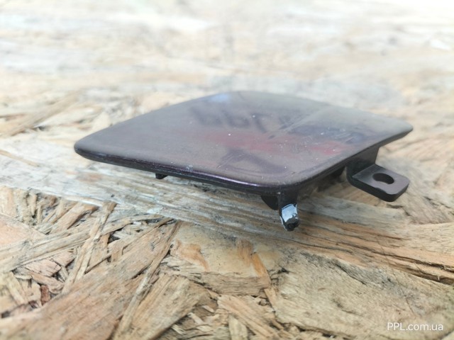 3G0807155 Заглушка бампера буксировочного крюка передняя купить Киев