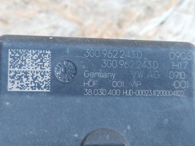 VAG 3G0962243D Модуль управления (ЭБУ) открытия крышки багажника (двери 3/5-й задней) в наличии Николаев