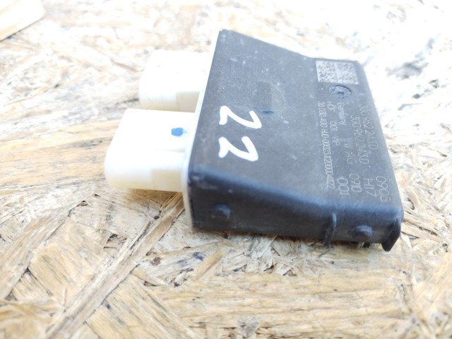 3G0962243D Модуль управления (ЭБУ) открытия крышки багажника (двери 3/5-й задней) купить Винница