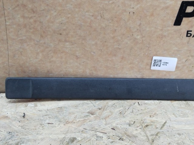FORD 3M51R25532AC Молдинг двери задней правой в наличии Тернополь