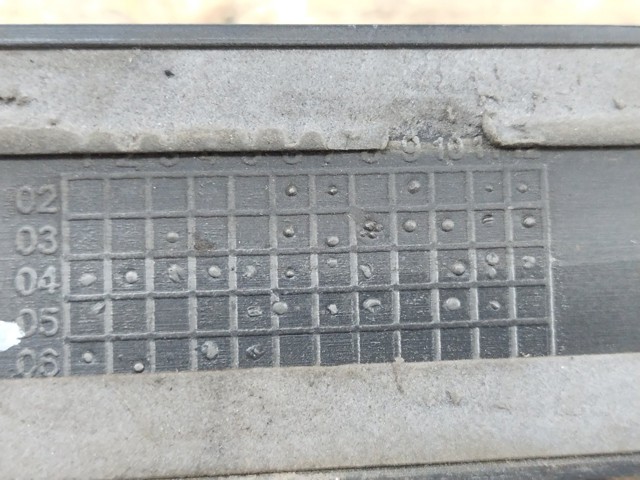 FORD 3M51R25532AC Молдинг двери задней правой в наличии Львов