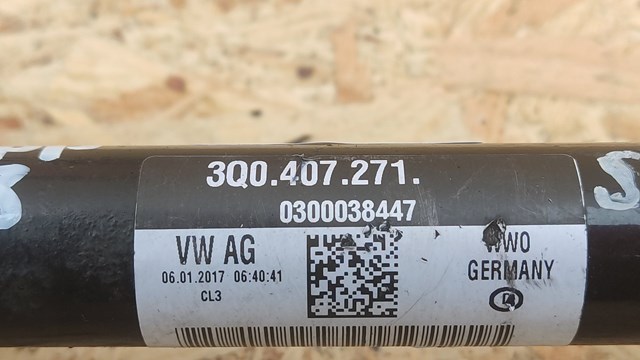 VAG 3Q0407271 Полуось (привод) передняя левая в наличии Николаев