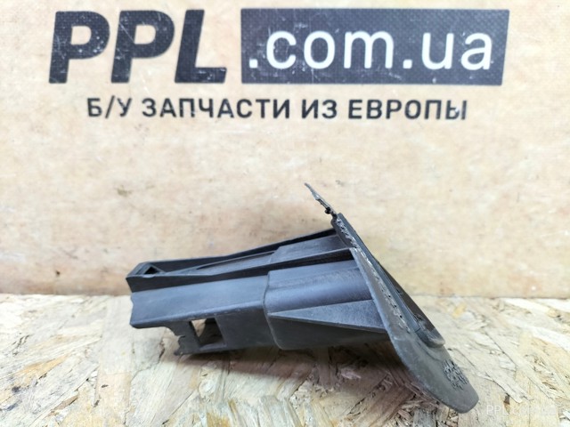 VAG 3V0807942 Бампер передний в наличии Полтава