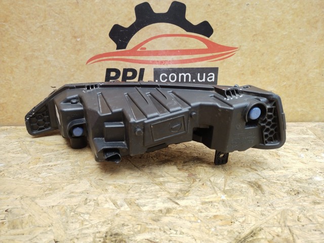 VAG 3V0941700B в наличии Ровно