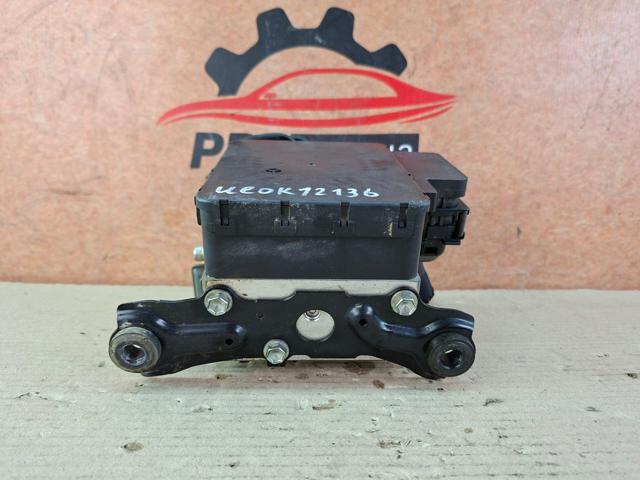 Блок управления ABS 4451048080 TOYOTA