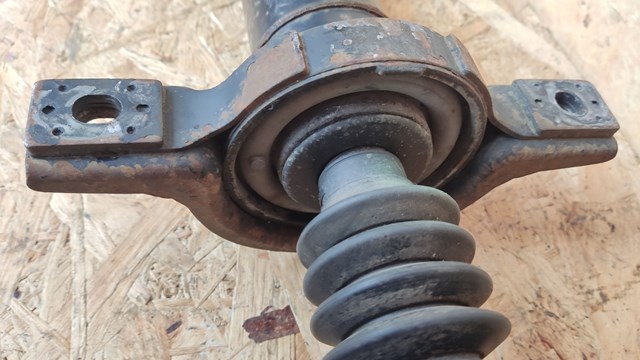 Вал карданный задний 493002B500 HYUNDAI