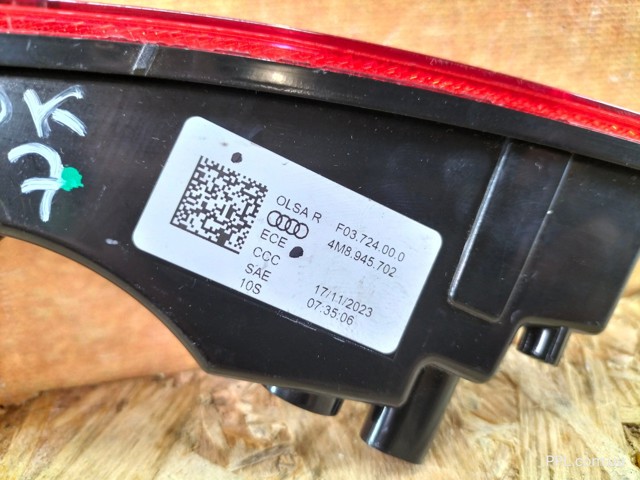VAG 4M8945702 Катафот (отражатель) заднего бампера правый в наличии Николаев