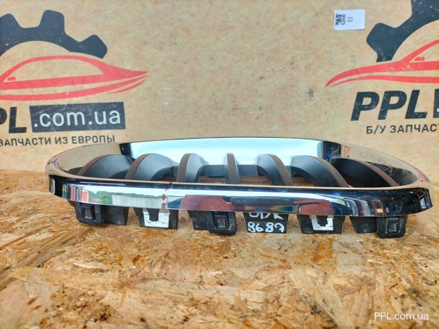 51117210726 BMW Решетка радиатора правая купить в Запорожье