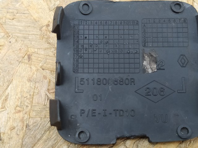 511800680R RENAULT Заглушка буксировочного крюка купить в Чернигов