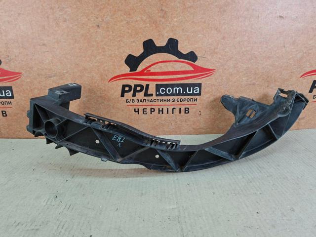 Крепление фары передней, левой 51647120823 BMW