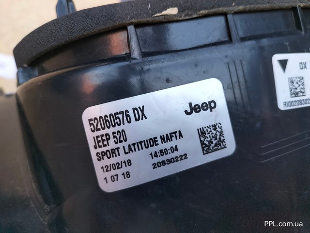 CHRYSLER 52060576 Фонарь задний правый в наличии Винница