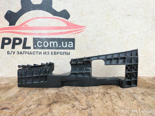 Кронштейн бампера переднего, левый 5211653020 TOYOTA