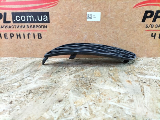 521280D010 TOYOTA Решетка бампера переднего левая купить в Николаев